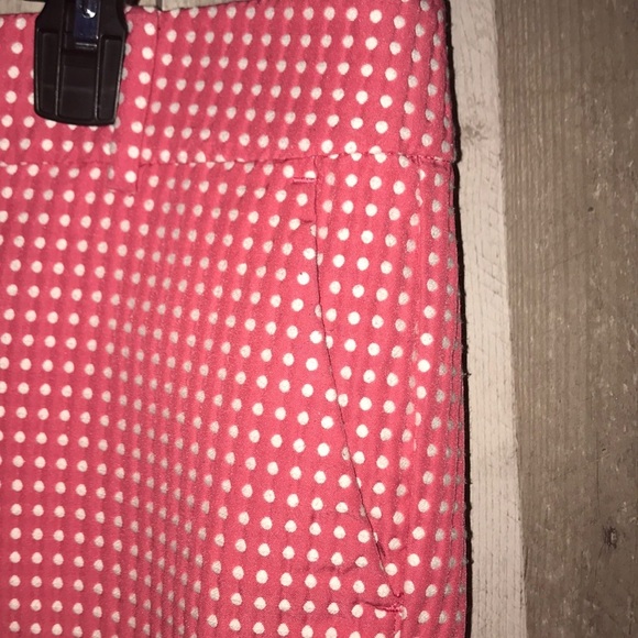 Ann Taylor Signature Coral Scalloped Dotted Shorts - Picture 5 of 8